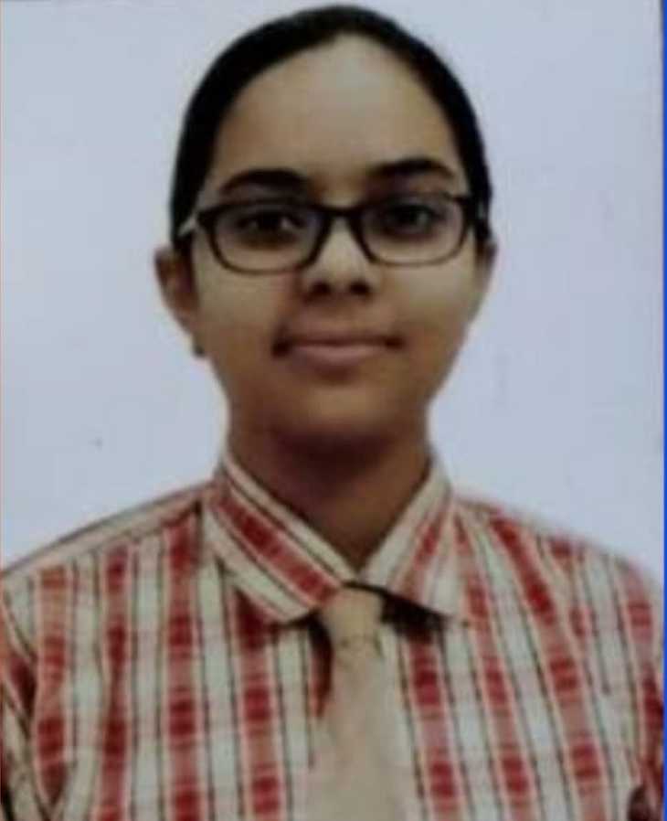 sps-topper-2025-89.4-rishika-jangid-